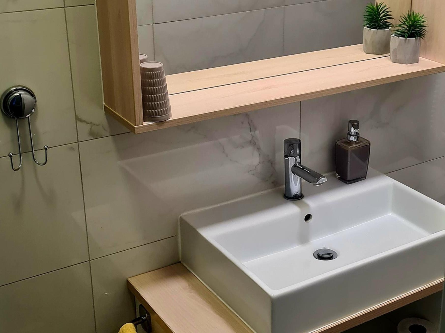 Bonitos, Sobe-Rooms Slavonski Brod Quarto foto