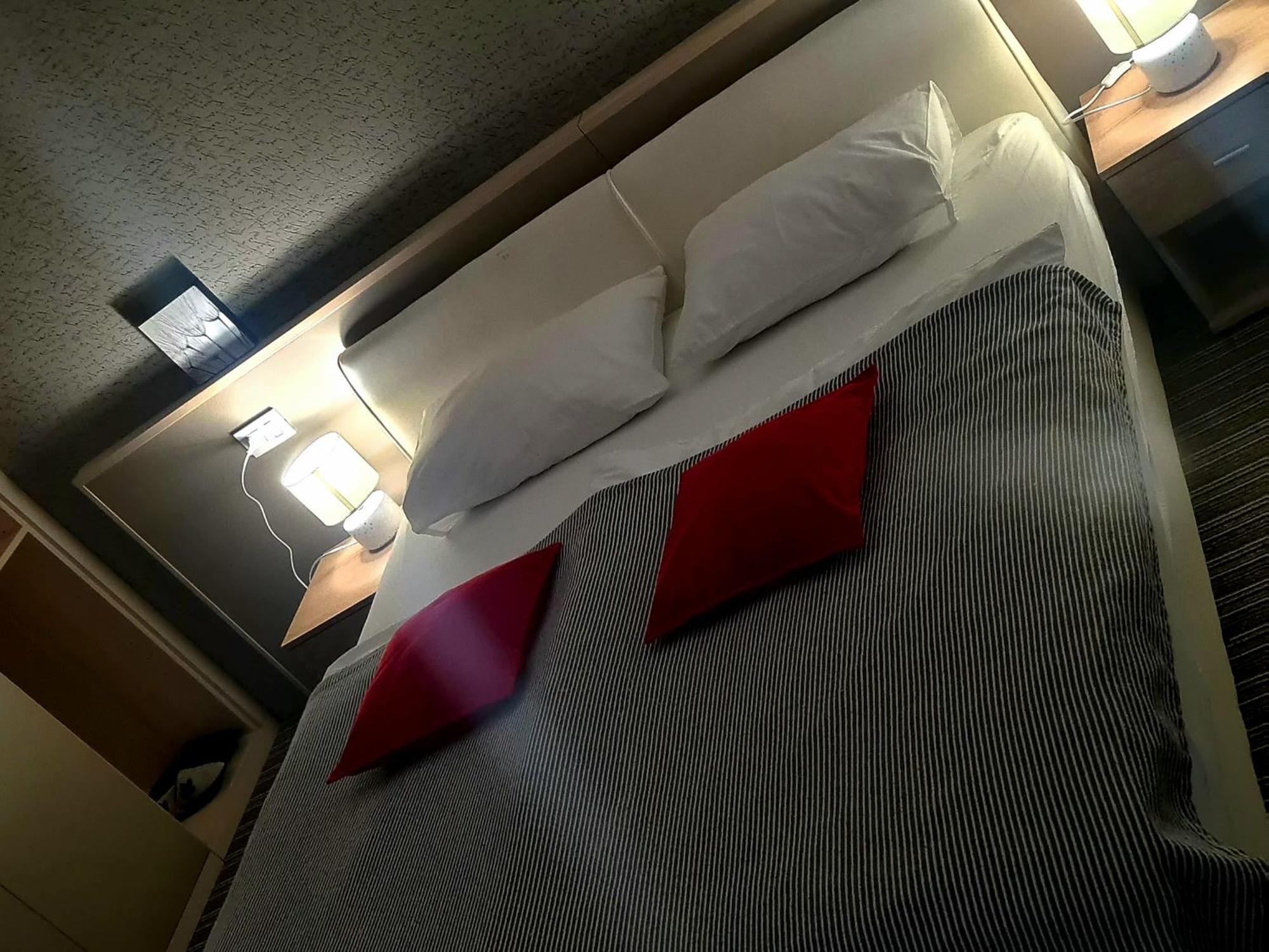 Bonitos, Sobe-Rooms Slavonski Brod Quarto foto